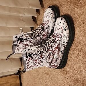Dr. Martens 14610 Paint Splatter Softy T Boots White/Black/Cherry red
